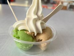 -古老冰山特色冰淇淋店(艾提尕尔店)
