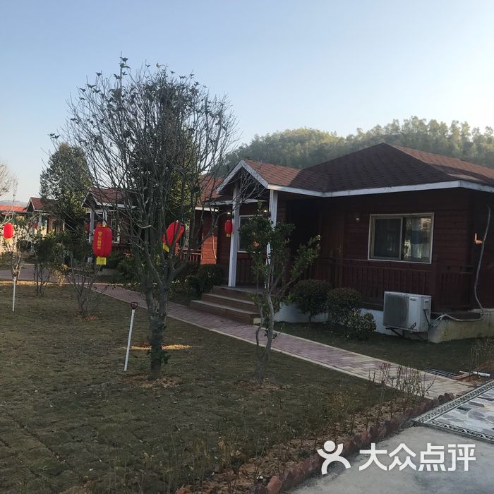 龙发温泉度假村