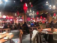 大堂-老滇山寨•云南特色菜•地方菜•民族风情歌舞表演(金碧店)