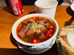 -炉小二铜锅牛蛙•川湘菜(三里屯店)