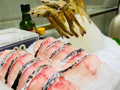 鱼虾共舞-红鼎豆捞·非遗鲍皇汤火锅(宝丰路店)