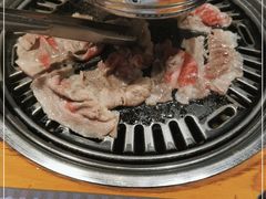 -唯成•韩国炭火烤肉 유성고기