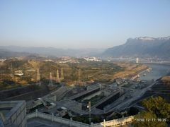 -三峡大坝旅游区交通票售票处-地面停车场