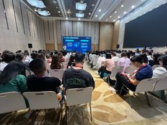 -上海跨国采购会展中心