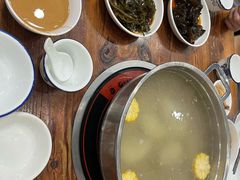 玉米萝卜牛骨汤锅-顺记牛肉店