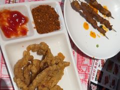 -肥肥虾庄·金牌油焖大虾(汉街SKP店)