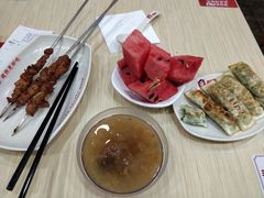 -南城香·饭香串香馄饨香(青年路店)