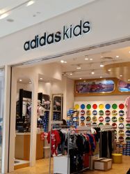 -adidas(德基广场店)