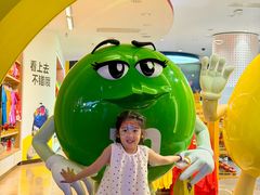 -m豆巧克力世界(上海世茂广场店)