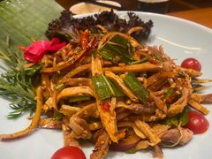 -老滇山寨•云南特色菜•地方菜•民族风情歌舞表演(金碧店)