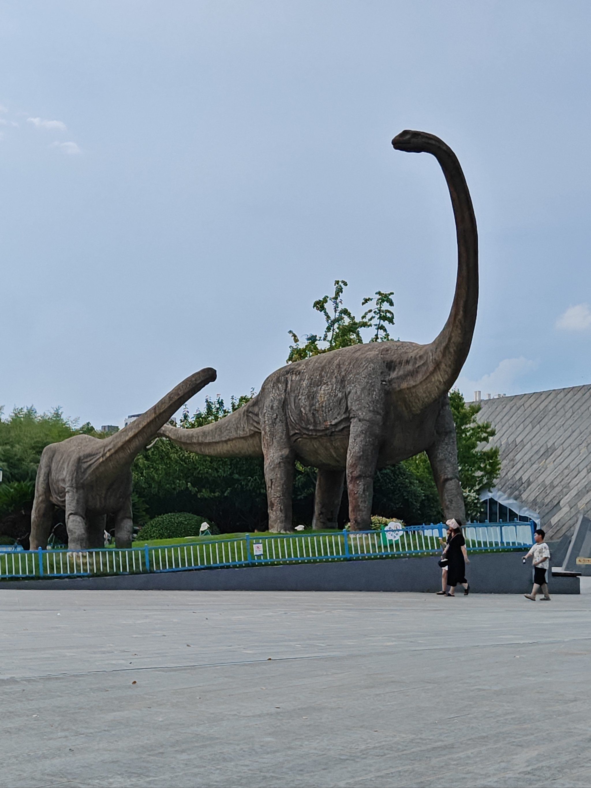 恐龙在眼前,真实感爆棚