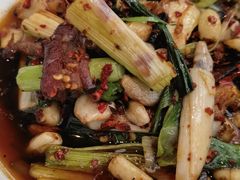 -有红鸡毛店·川菜(建设路店)