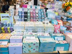 -猫的天空之城概念书店(杭州南宋御街店)