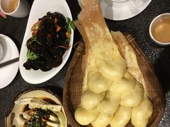 -万重锦·人文川菜馆(骡马市店)