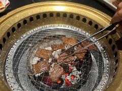 -山川小町·极番烧肉(新地假日广场店)