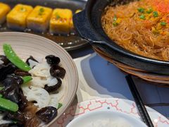 -阿瓦山寨·湘菜现炒·剁椒鱼头王(咸阳总店)
