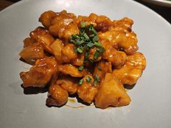 -蜜桃餐厅·伴山(湖滨商业街店)