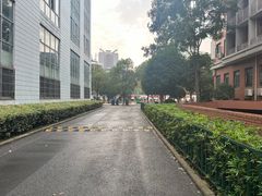 -武汉市武珞路中学