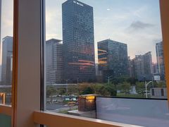 -大中华希尔顿酒店-念自助餐·嗨啤·小龙虾