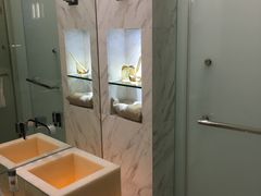 -上海滴水湖皇冠假日酒店