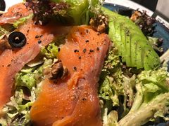 牛油果烟熏三文鱼沙拉-BE BRIGHT KITCHEN(正佳广场店)