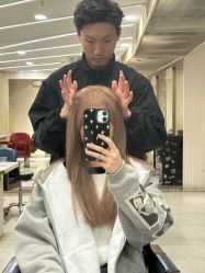 -PE SALON