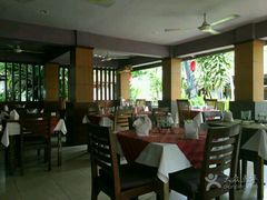 -Mai Mai Restaurant