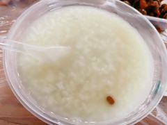 绿豆粥-蓝精灵饺子店