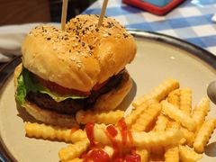 -彼德西餐厅(凯德广场新南店)