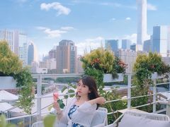 -The ROOF (通盈中心店)