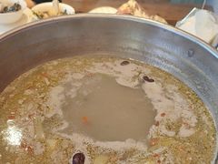 -颜氏双江清水鱼一养身火锅(磁器口店)