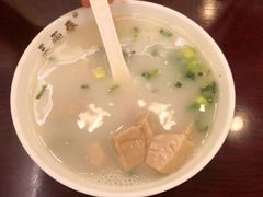 本帮肚肺汤-三两春(浦三路店)