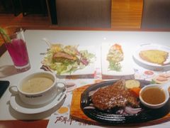 -斗牛士牛排餐厅(嘉里汇店)
