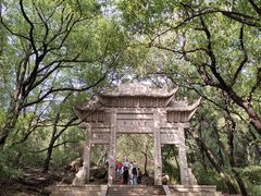 -灵岩山风景区