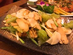 独蒜炒松茸-紫滇源云南生态菜(丹凤街店)
