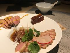 -穹六人间 people 6(岳阳路店)