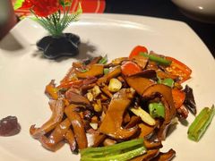 -魏铭鱼头捞饭(晋阳路店)