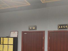 -不倒翁实景剧情密室逃脱(光明凤凰城站店)