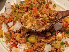 -粉八·云南米线·建水烧烤(常熟路店)