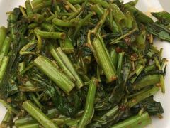 -纽顿熟食中心