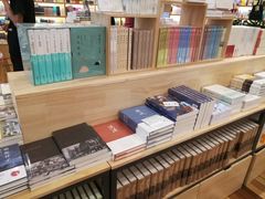-猫的天空之城概念书店(印象城购物中心店)
