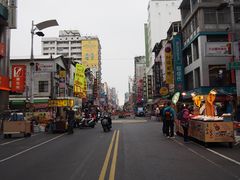 -六合夜市