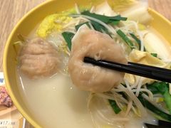 -谭仔米线(皇庭广场店)