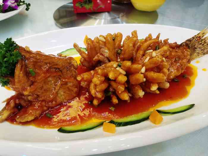 鹿鸣春饭店(总店)-"本来想去南鹿饺子馆,结果现在火得不行,要.