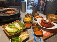 -草家酱蟹炭火烤肉店(珲春南路一店)
