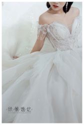 -欣薇婚纱(新源乐汇城店)