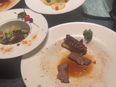 -粤尚腾香居中餐厅(首都机场希尔顿店)