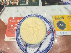 -广信牛奶甜品世家(台东店)