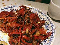 -休记光头香辣蟹干锅店(衣冠庙店)