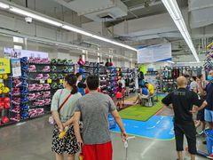 -迪卡侬(西三旗店)